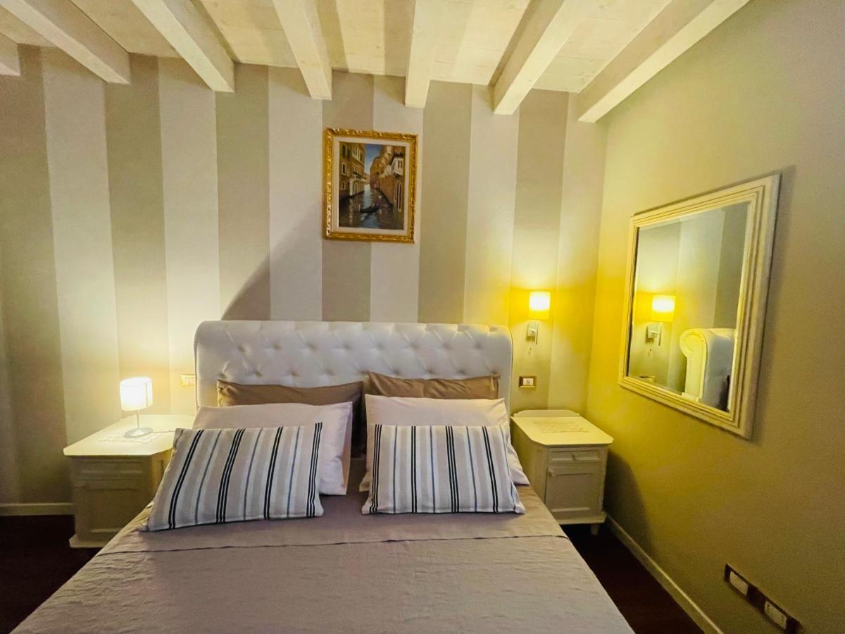 Apartamento Desehouse Desenzano del Garda Exterior foto