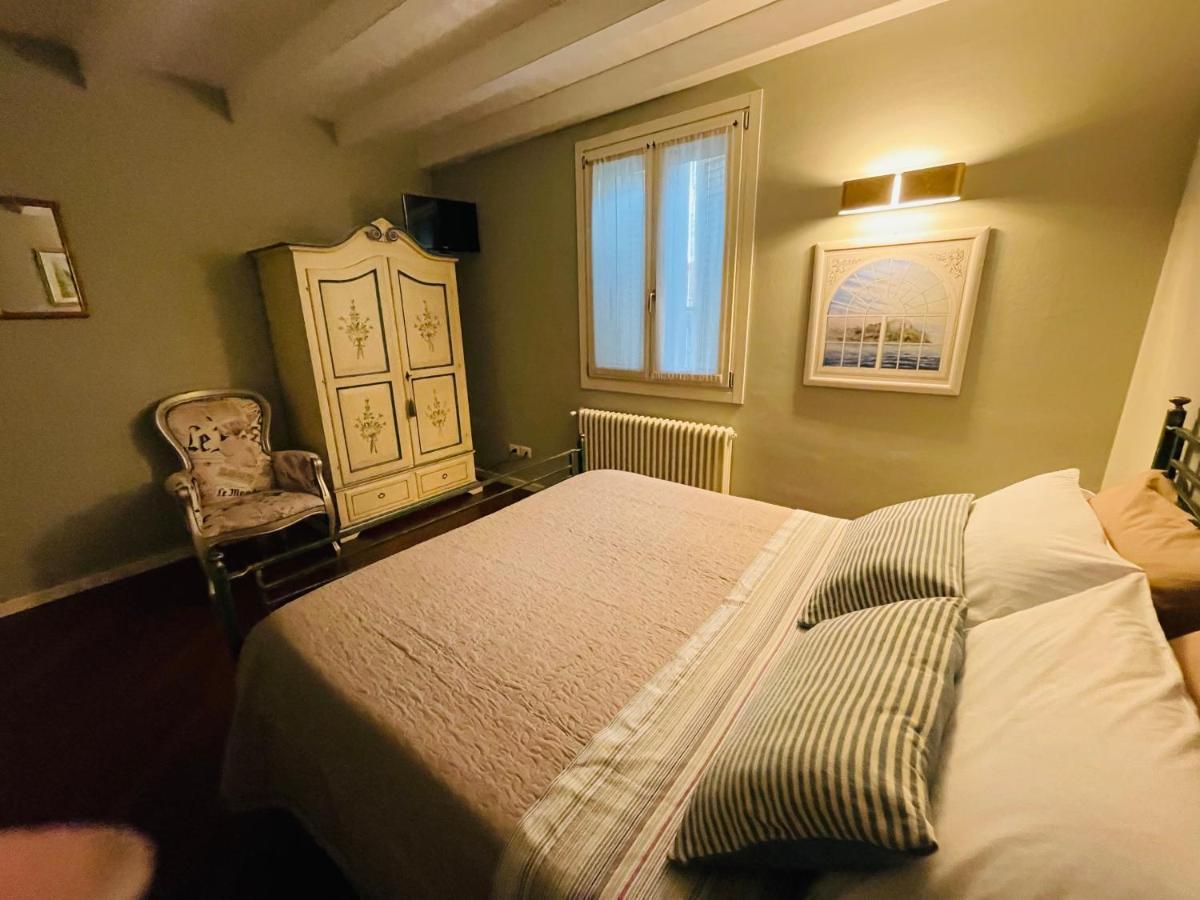 Apartamento Desehouse Desenzano del Garda Exterior foto